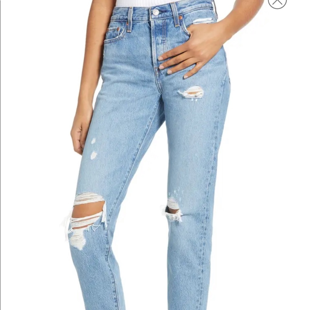 Levi’s Wedgie Icon Fit Straight Leg Jeans